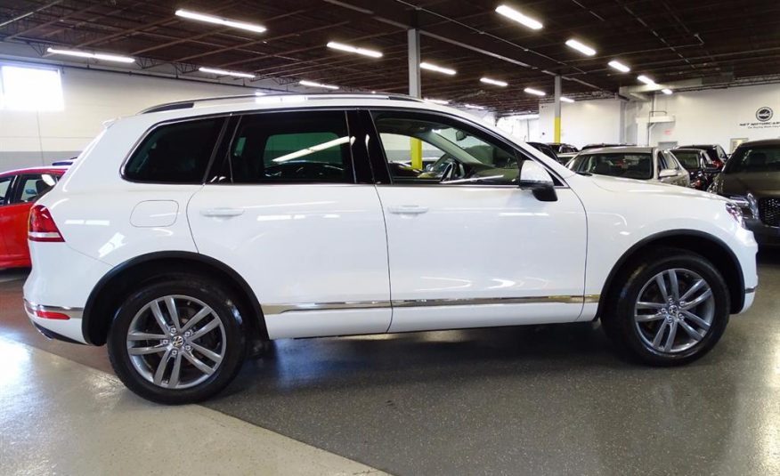 2016 Volkswagen Touareg VR6 Luxury